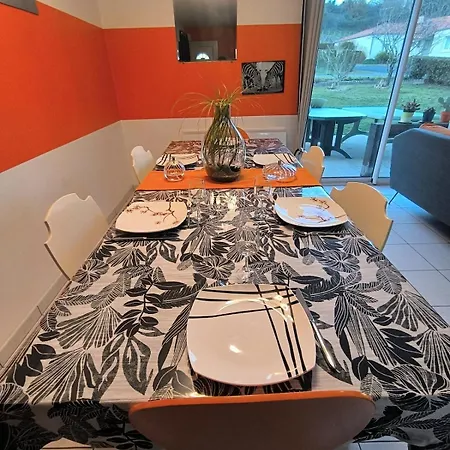 Holiday home La Parenthese Coloree - Spacieux - 12mn Du Parc *