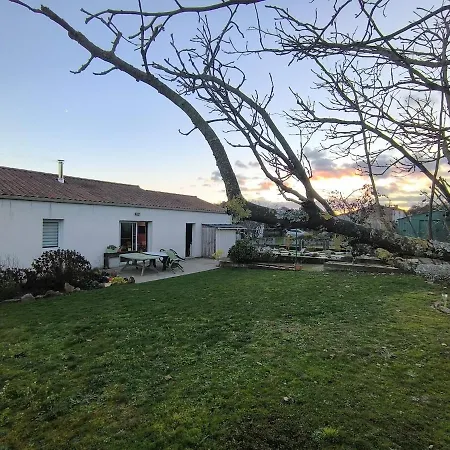 La Parenthese Coloree - Spacieux - 12mn Du Parc Nyaraló
